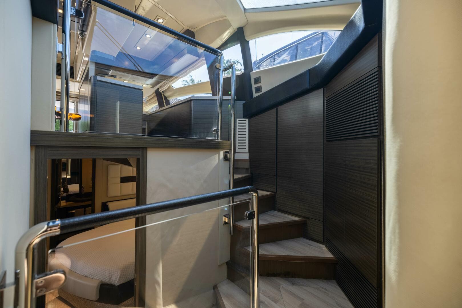 2015 Azimut 64 Flybridge — photo 14