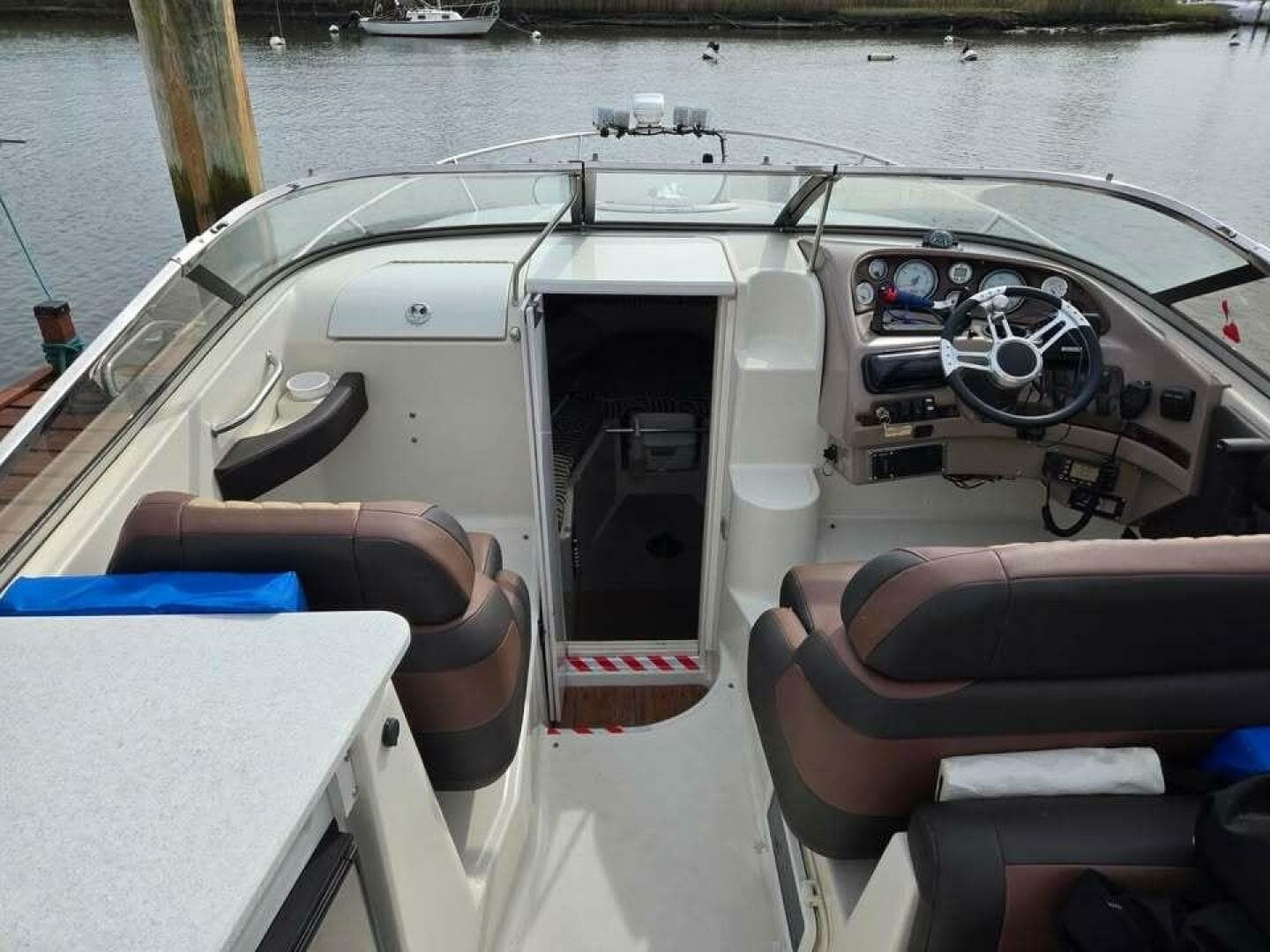 2002 Regal 262 Lsc — photo 9