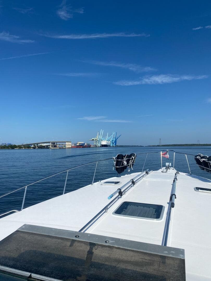 1993 Sea Ray 440 Sundancer — photo 31