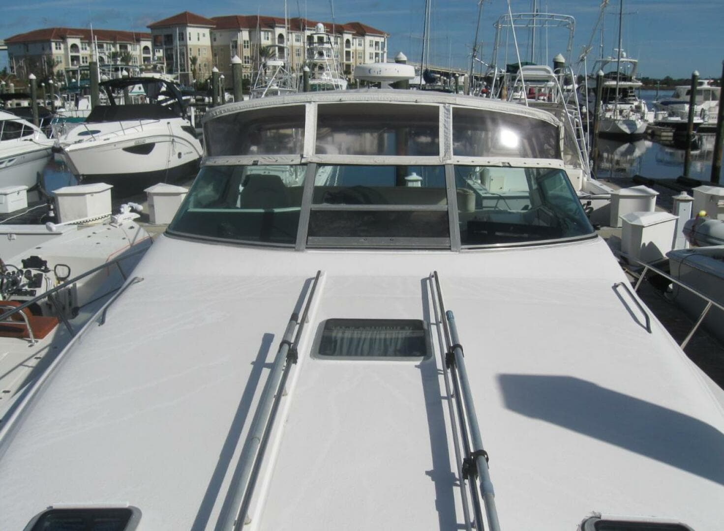 1993 Sea Ray 440 Sundancer — photo 28