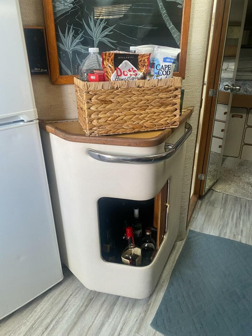 1993 Sea Ray 440 Sundancer — photo 17