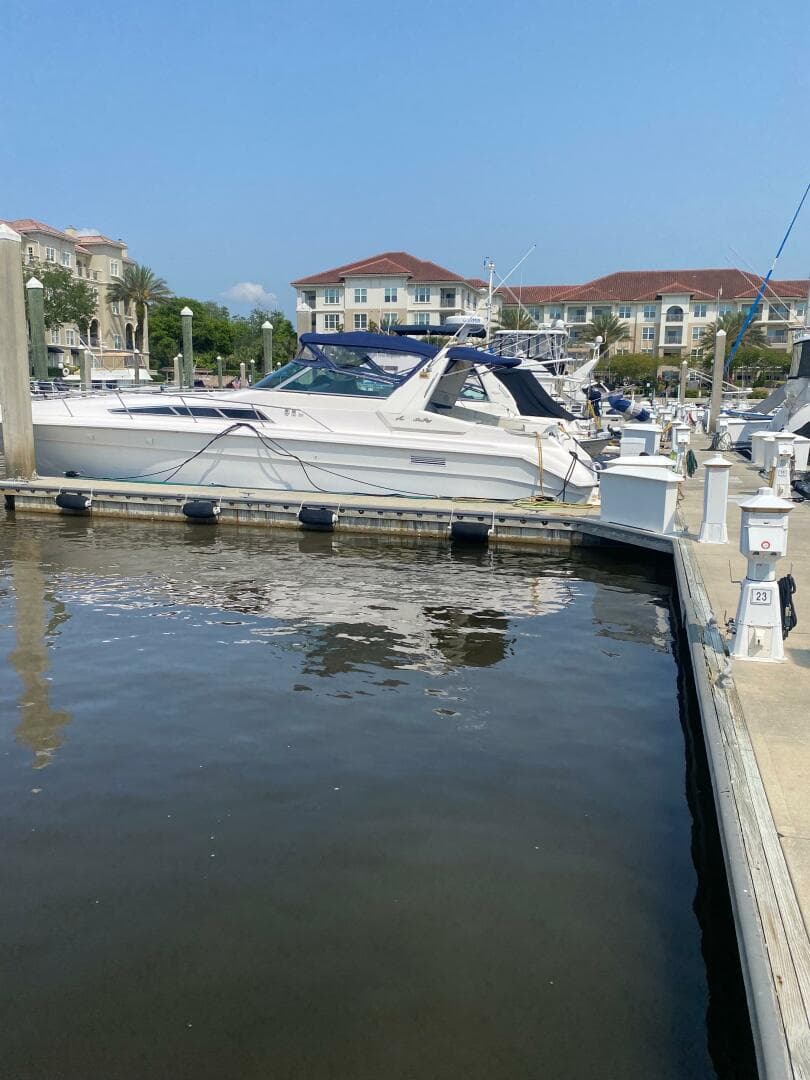 1993 Sea Ray 440 Sundancer — photo 1