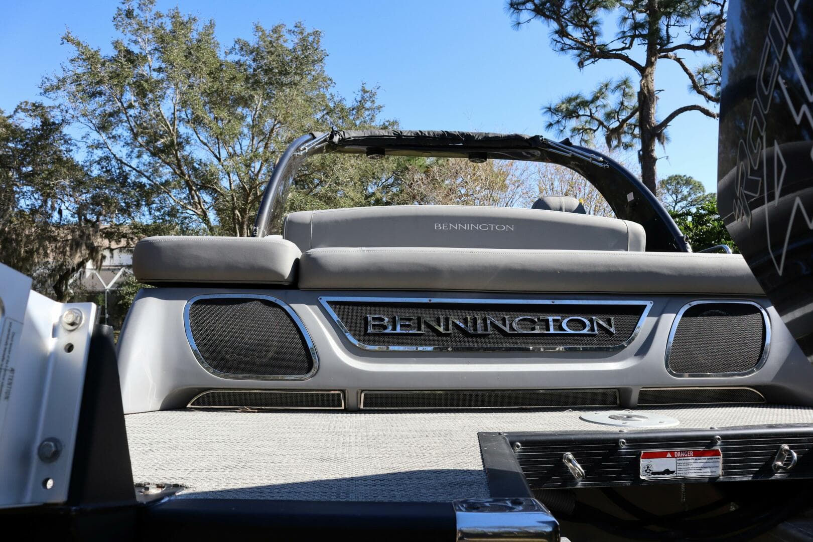 2021 Bennington Rx 25 Sport — photo 15