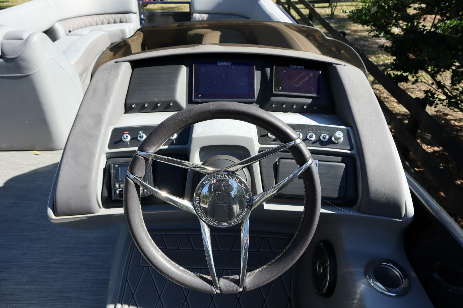 2021 Bennington Rx 25 Sport — photo 28