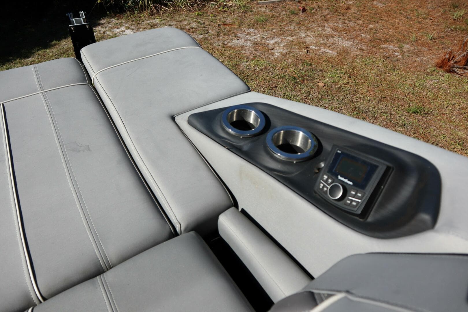 2021 Bennington Rx 25 Sport — photo 25