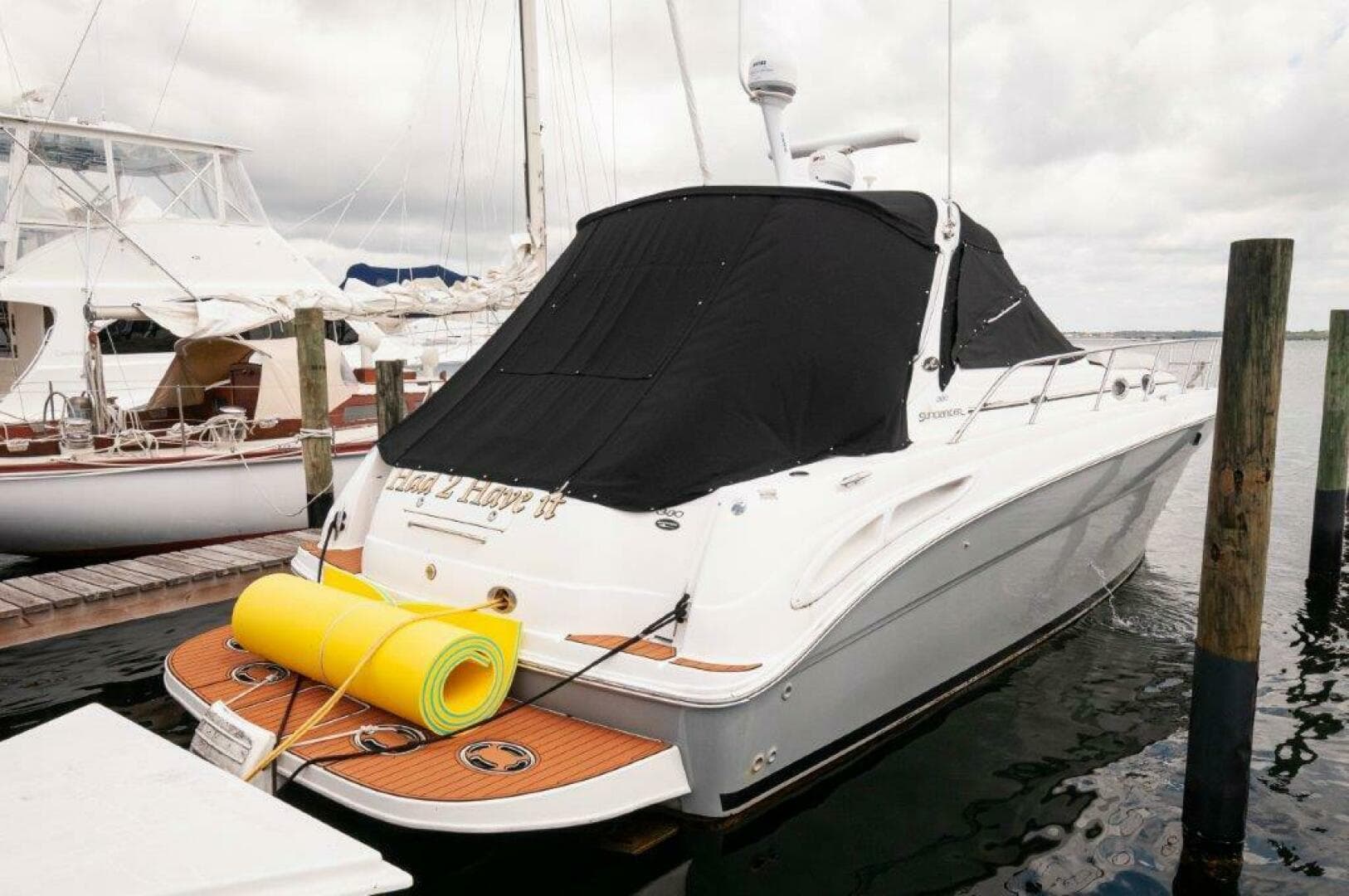 2003 Sea Ray 380 Sundancer — photo 23