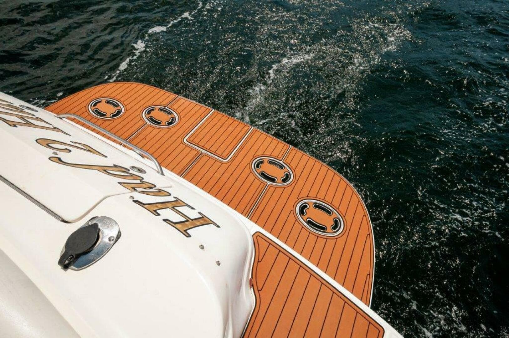 2003 Sea Ray 380 Sundancer — photo 22