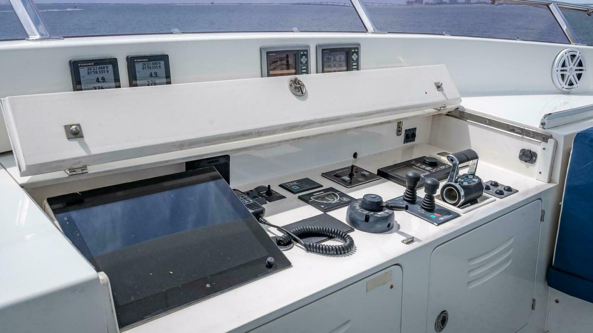 2009 Nordhavn 76 — photo 78