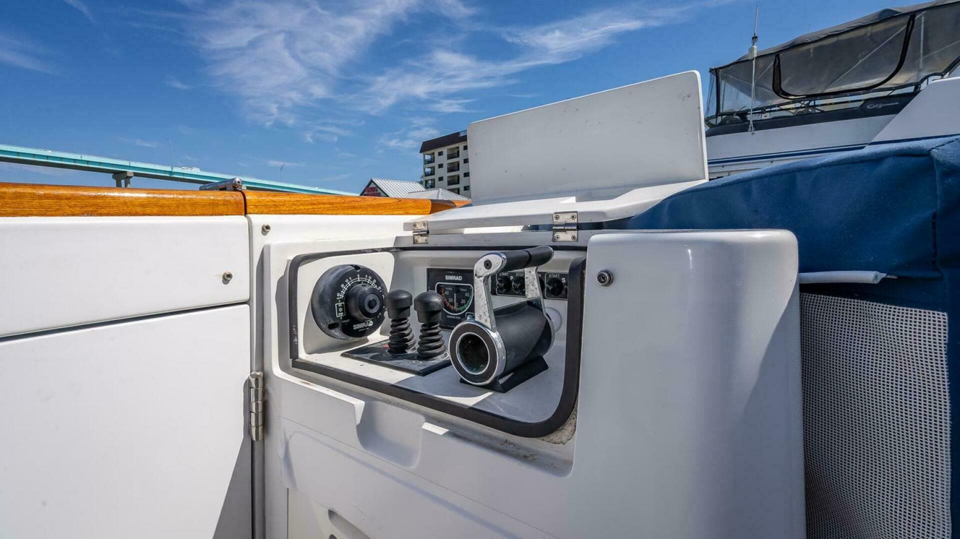 2009 Nordhavn 76 — photo 80