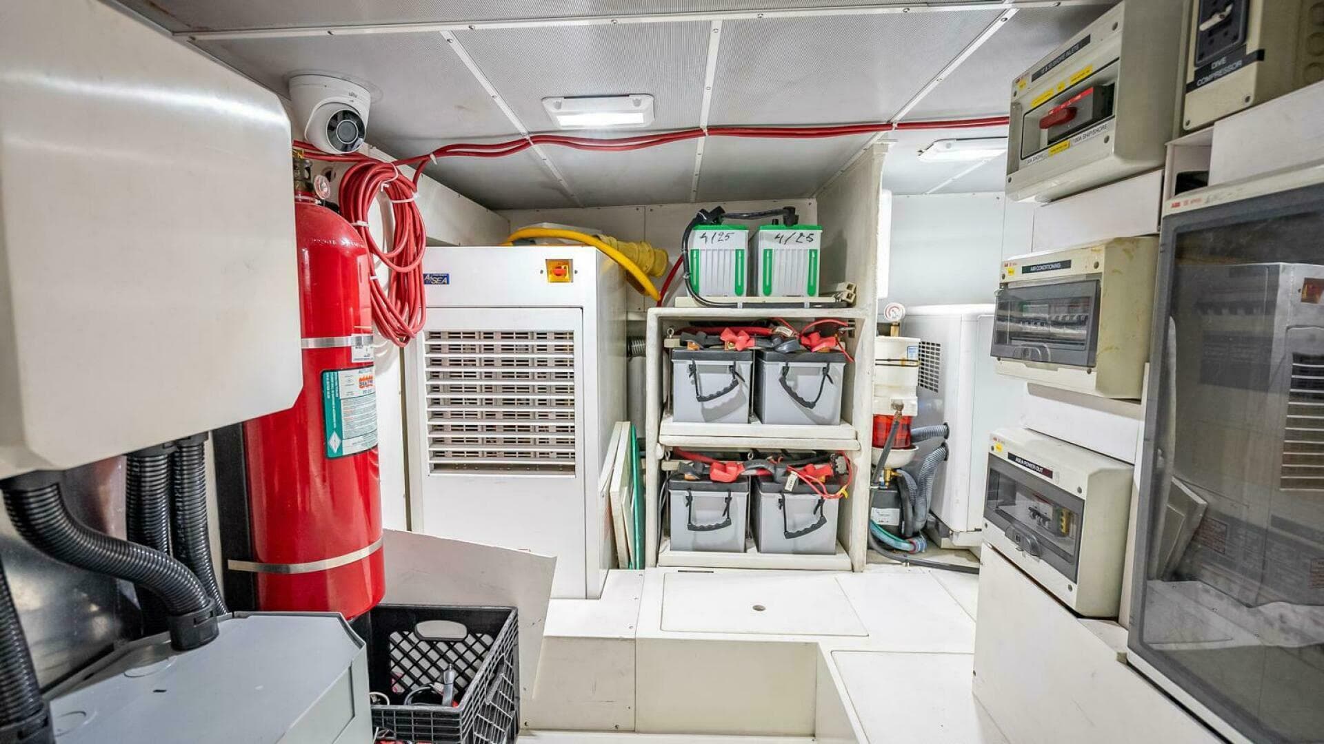 2009 Nordhavn 76 — photo 90