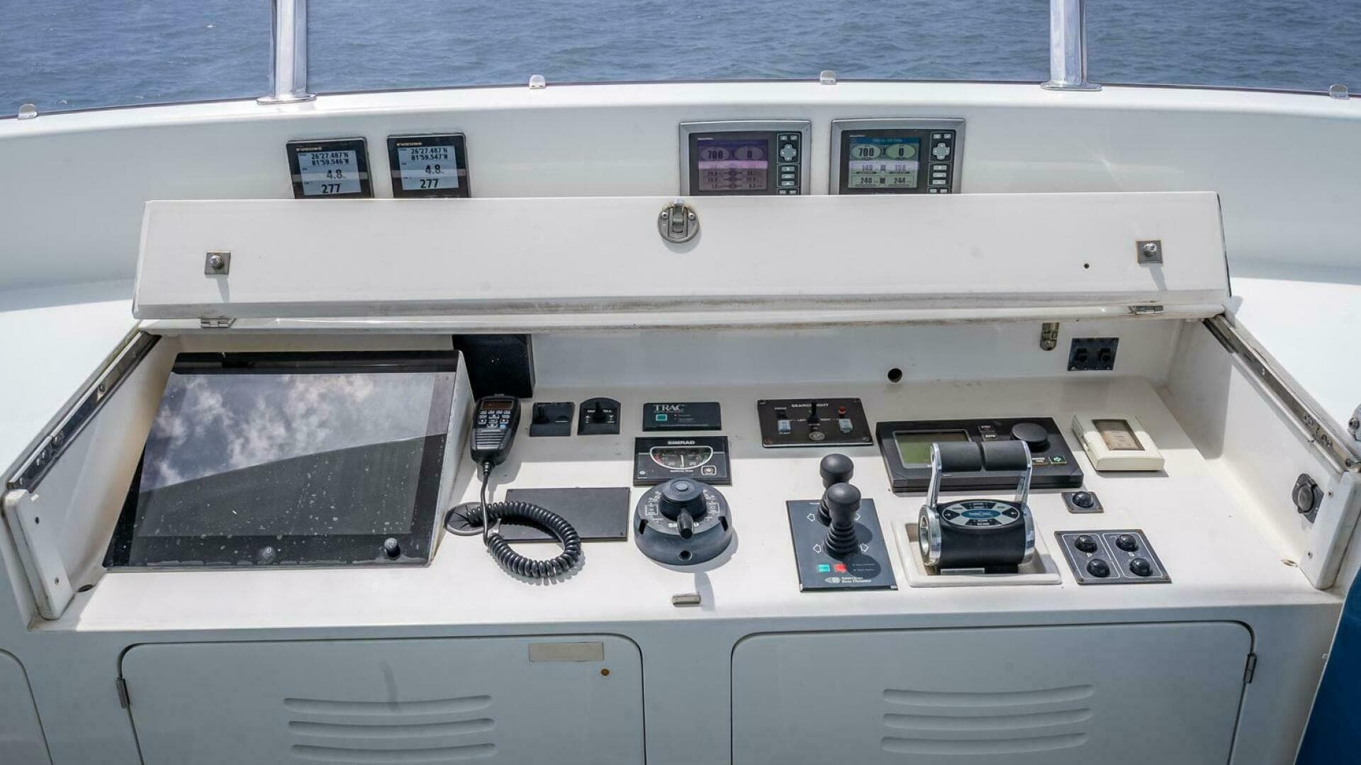 2009 Nordhavn 76 — photo 77