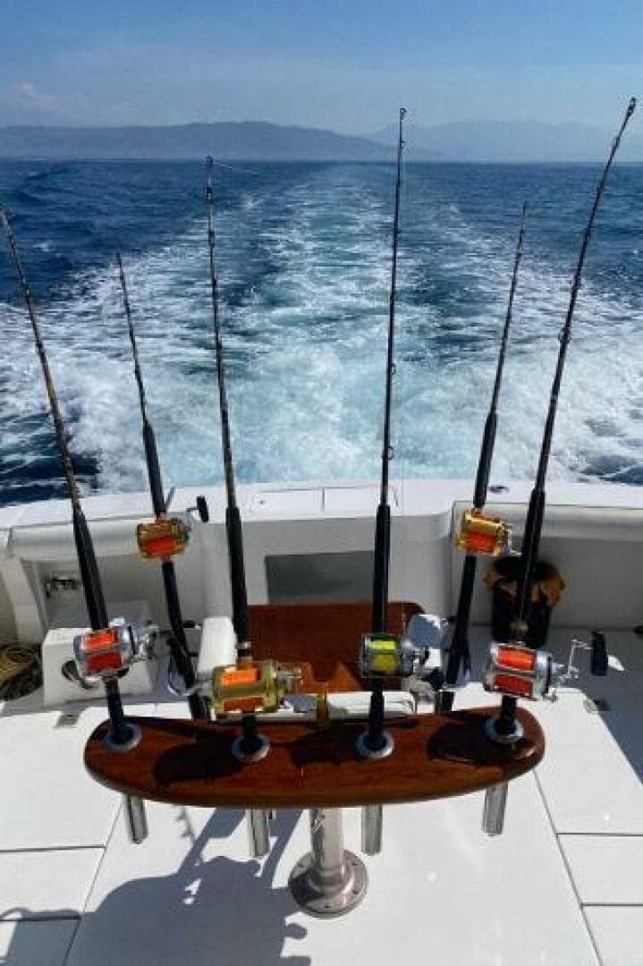 2004 Cabo 45 Express Los Suenos Edition — photo 10