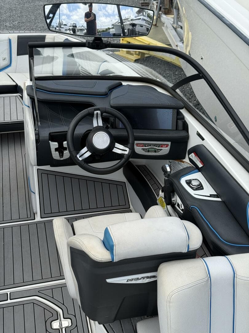 2018 Nautique Super Air Nautique G23 Coastal Edition — photo 4