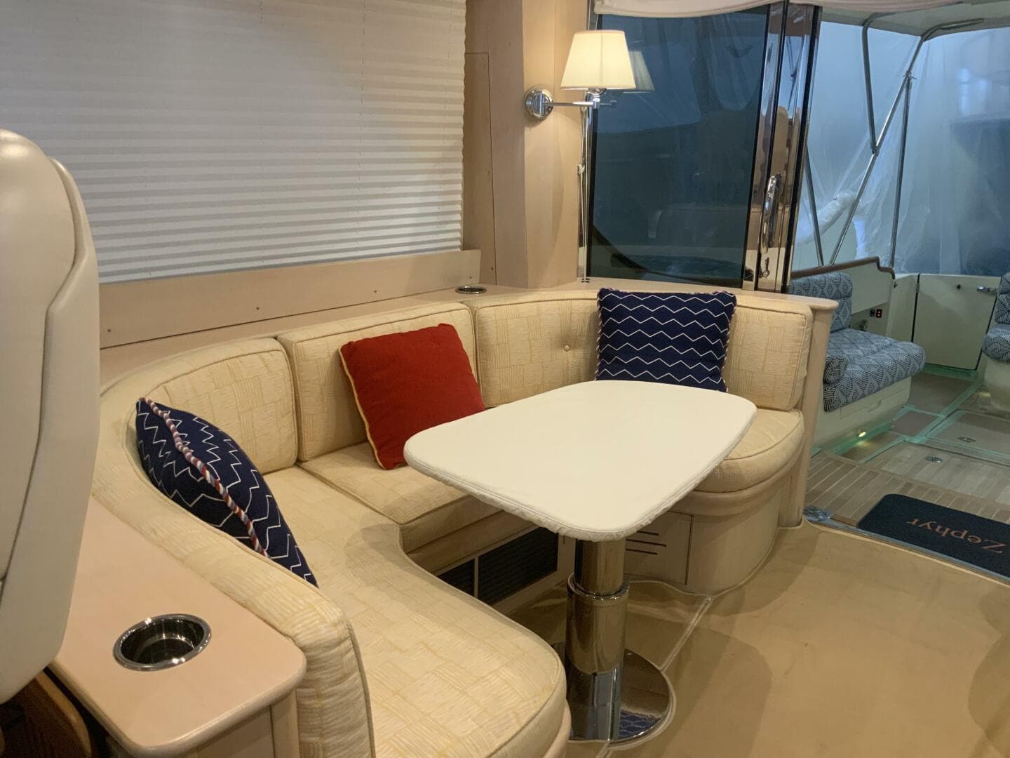 2013 Hinckley Talaria — photo 23