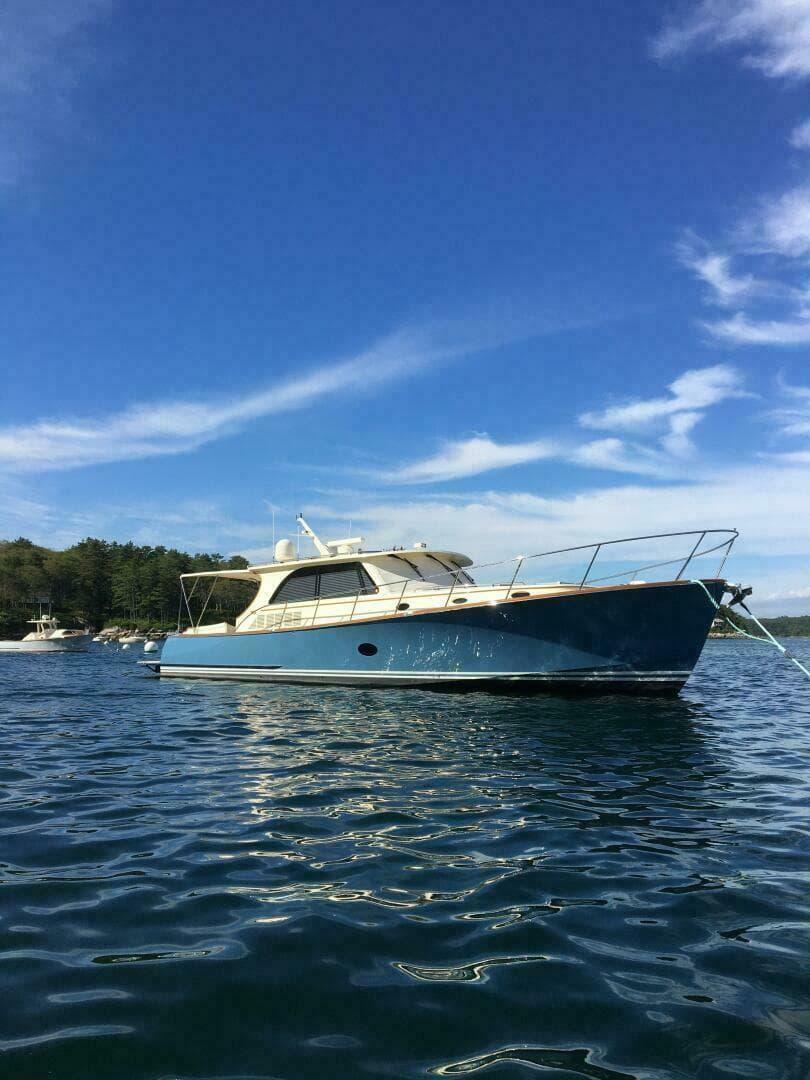 2013 Hinckley Talaria — photo 1