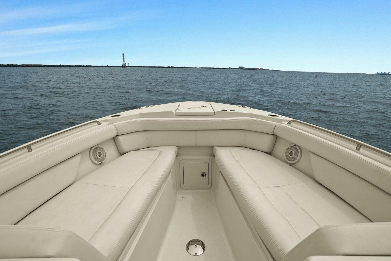 2016 Grady-White Freedom 285 — photo 19