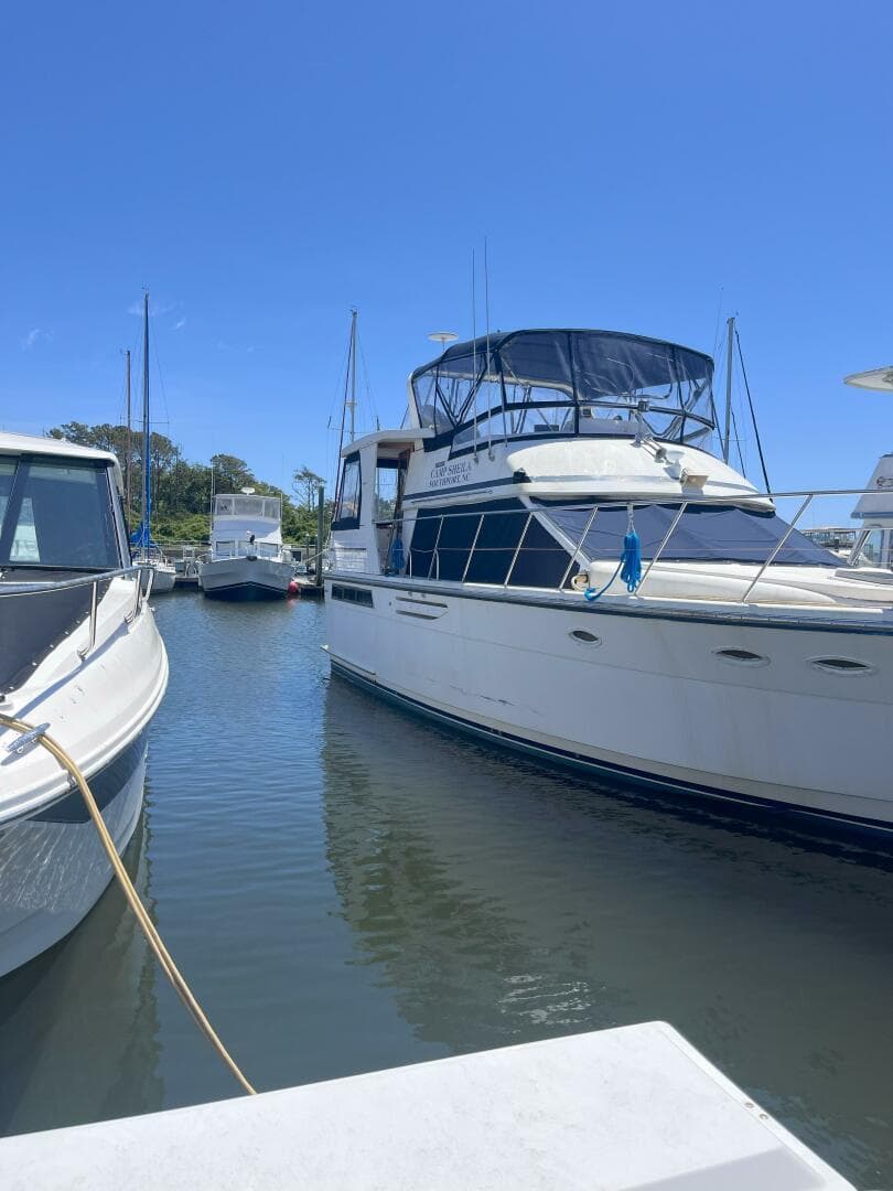 1990 Jefferson 43 Sundeck — photo 4