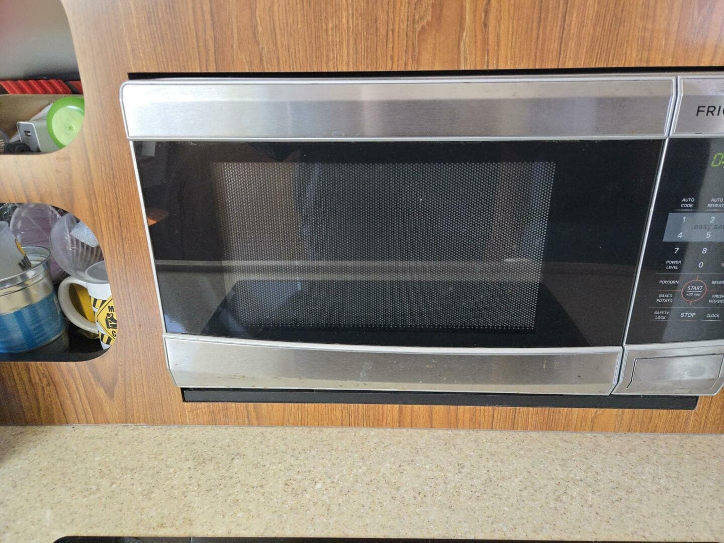 2013 Pursuit 345 Offshore — photo 33