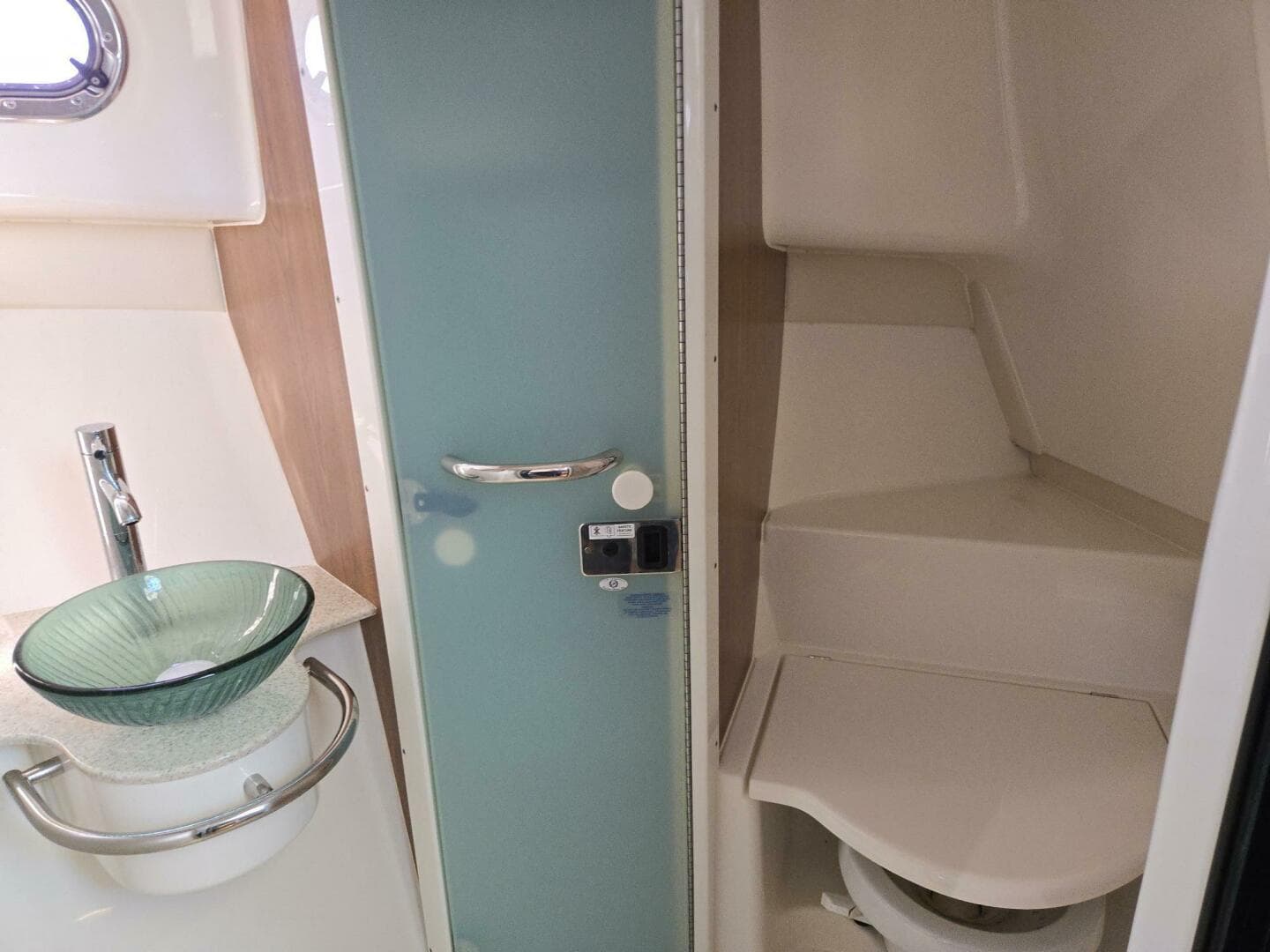 2013 Pursuit 345 Offshore — photo 10