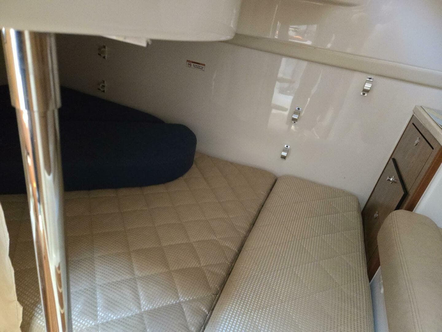 2013 Pursuit 345 Offshore — photo 12