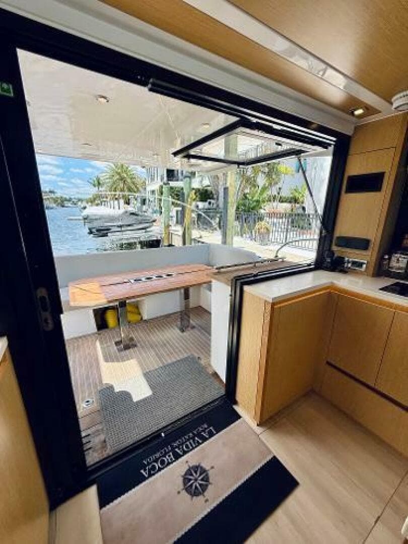 2019 Sealine F430 — photo 51