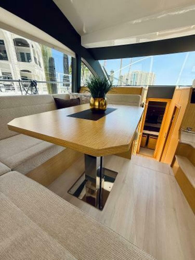 2019 Sealine F430 — photo 38