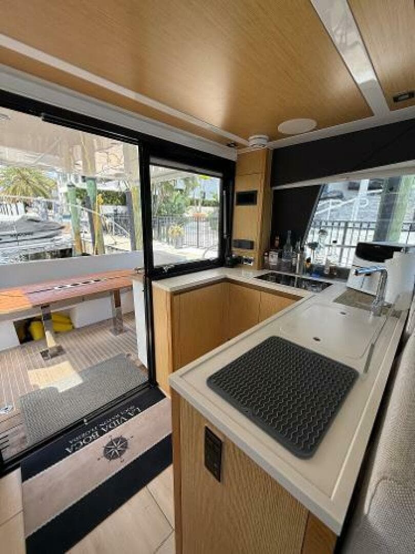 2019 Sealine F430 — photo 56