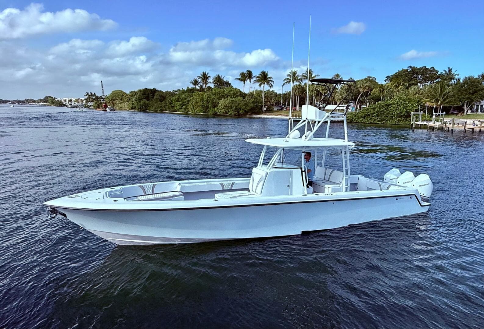 2024 Contender 39 ST — photo 2