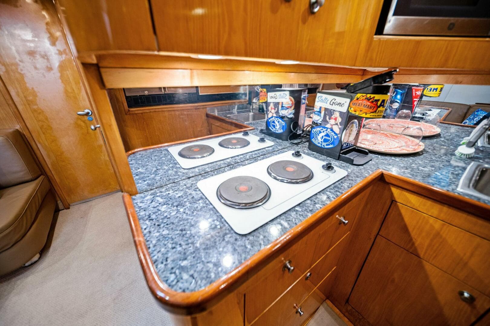 1999 Buddy Davis 52 Express — photo 42