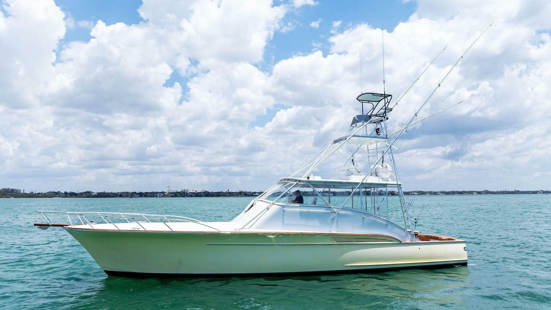 1999 Buddy Davis 52 Express — photo 1