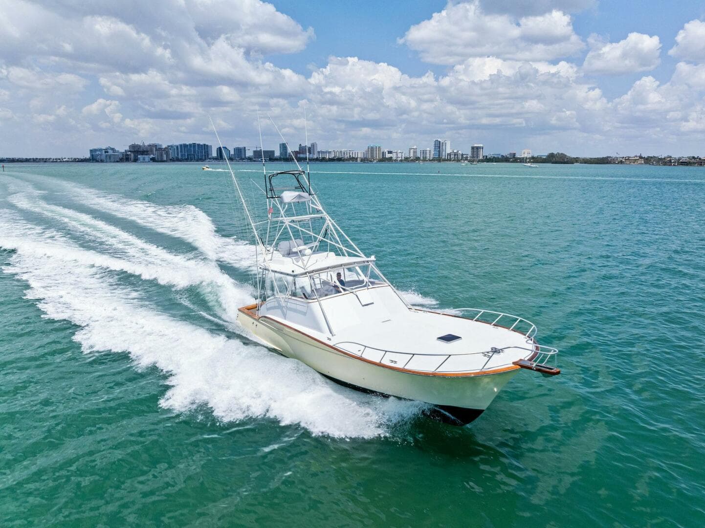 1999 Buddy Davis 52 Express — photo 82