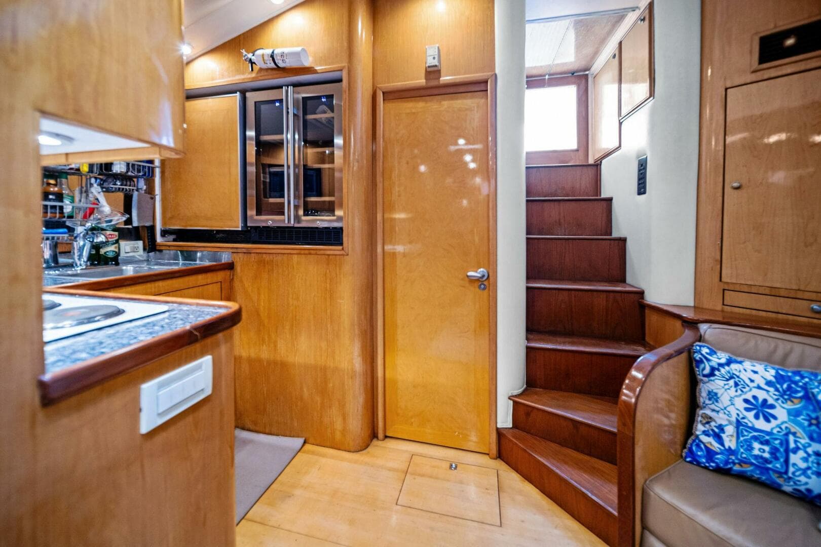 1999 Buddy Davis 52 Express — photo 43