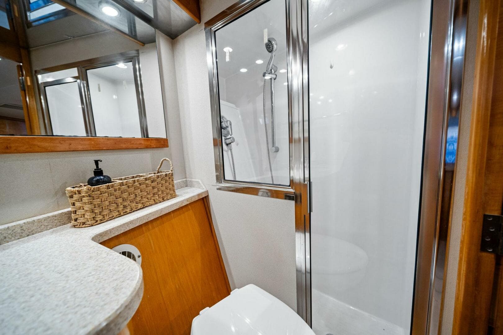 1999 Buddy Davis 52 Express — photo 52