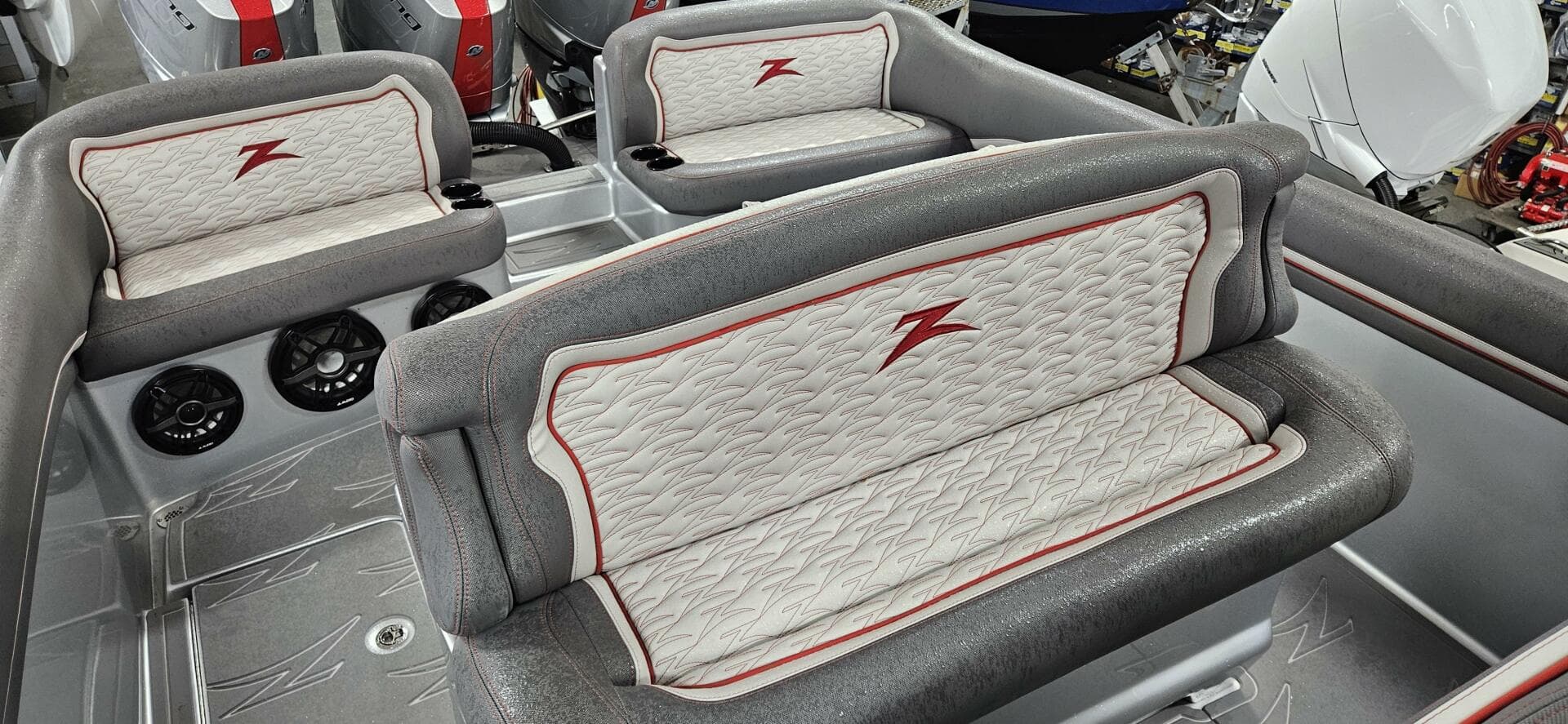 2024 Donzi 39 Vrz — photo 10