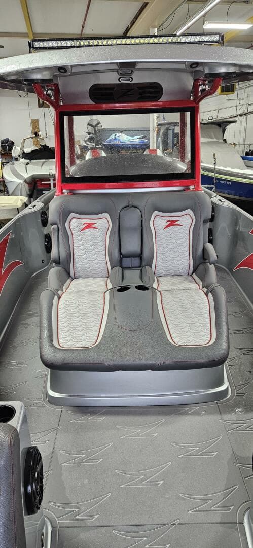 2024 Donzi 39 Vrz — photo 6