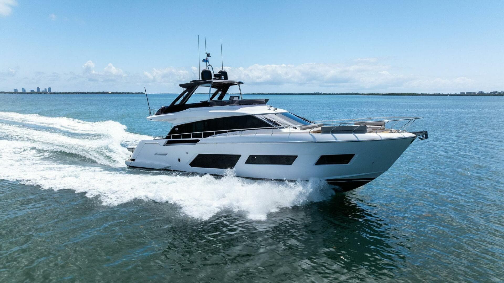 2023 Ferretti Yachts 670 — photo 10