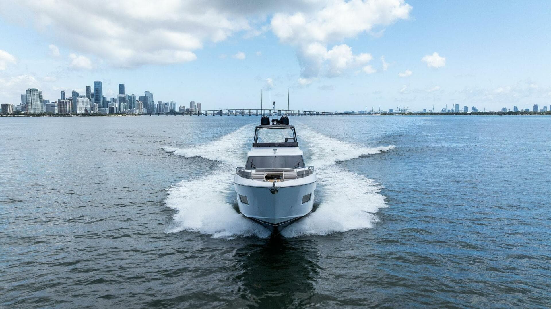 2023 Ferretti Yachts 670 — photo 3