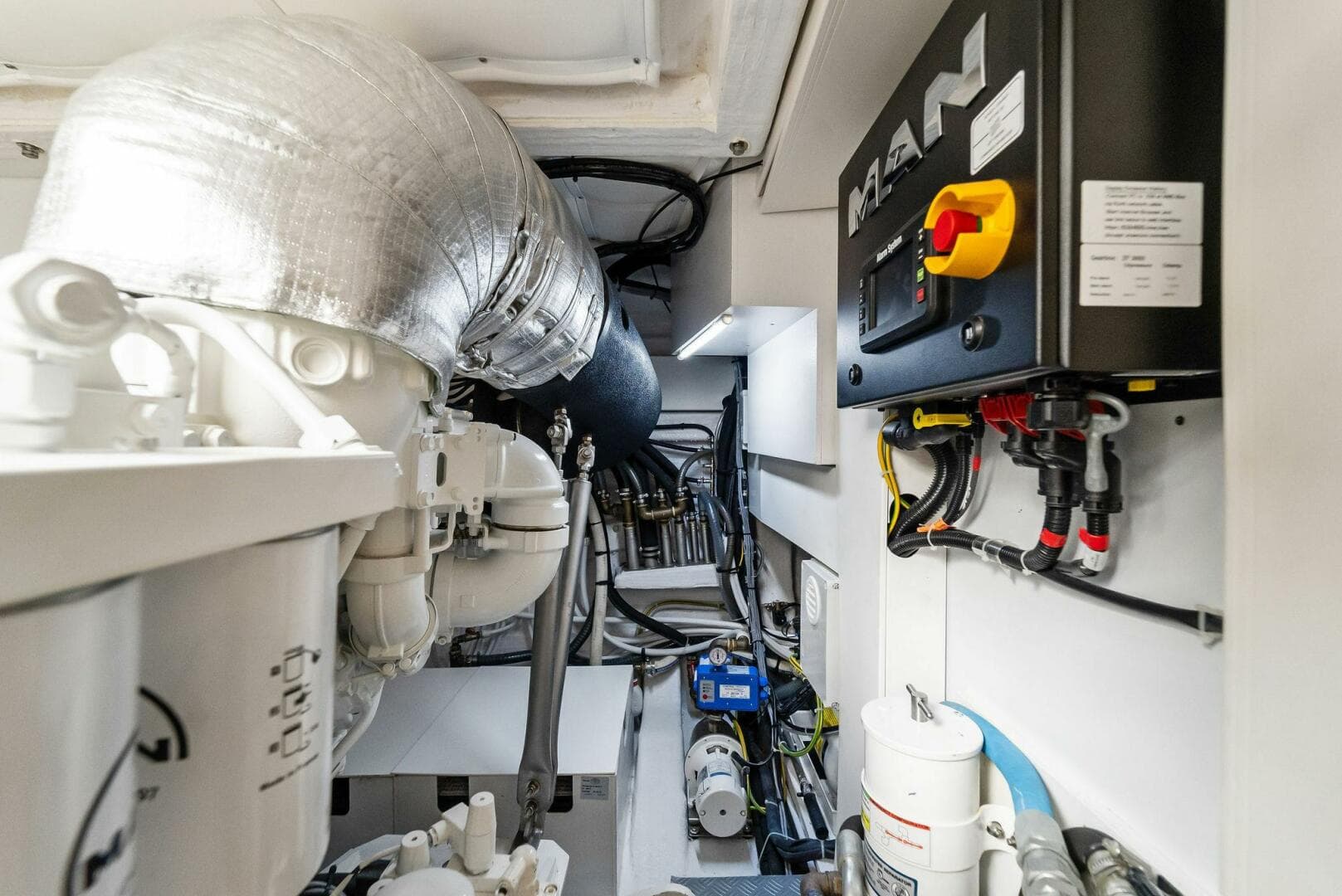 2023 Ferretti Yachts 670 — photo 35