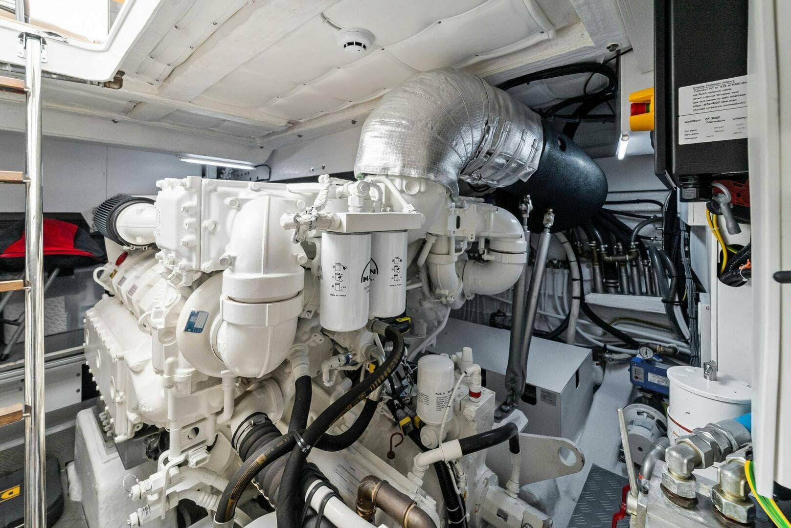 2023 Ferretti Yachts 670 — photo 33