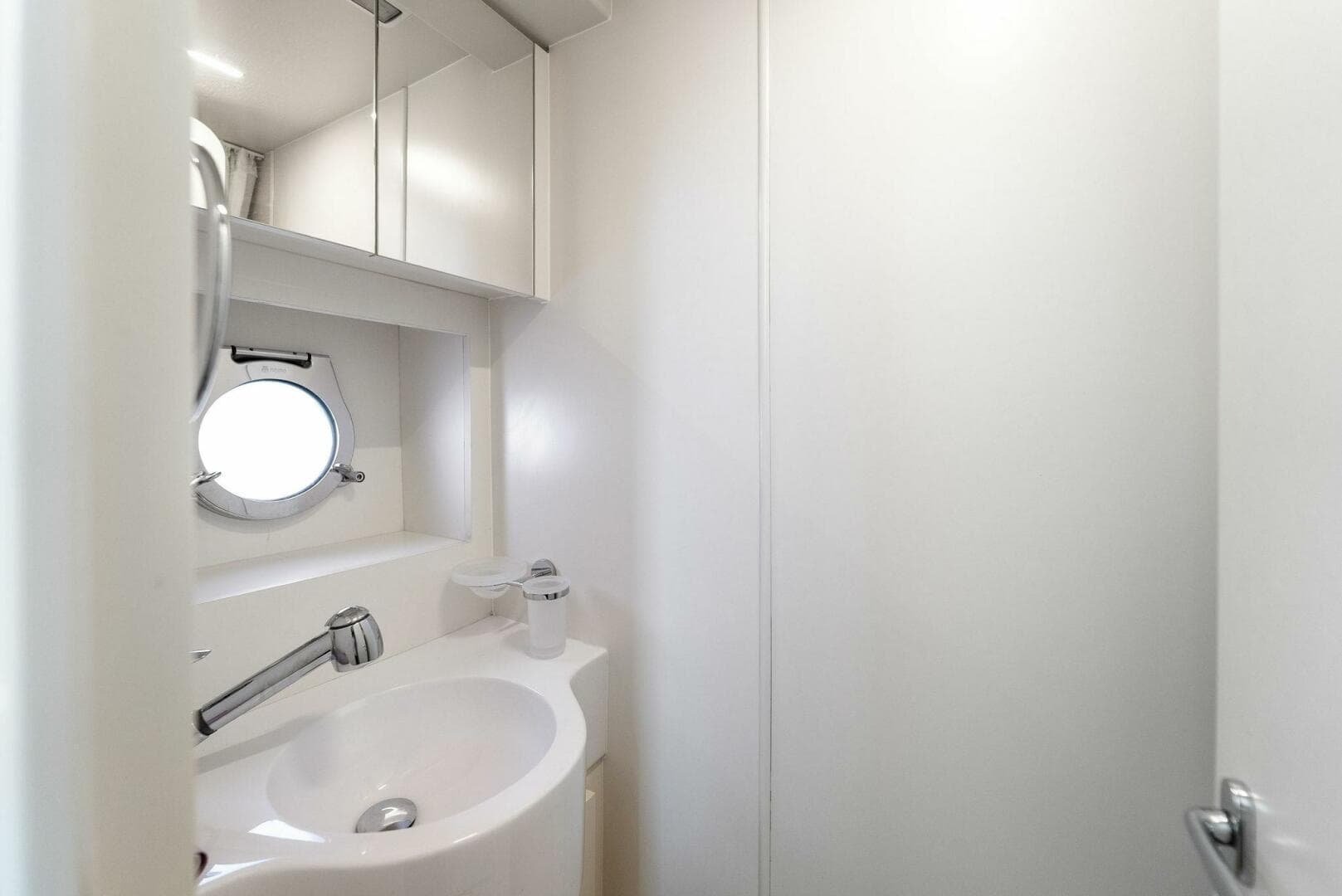 2023 Ferretti Yachts 670 — photo 30