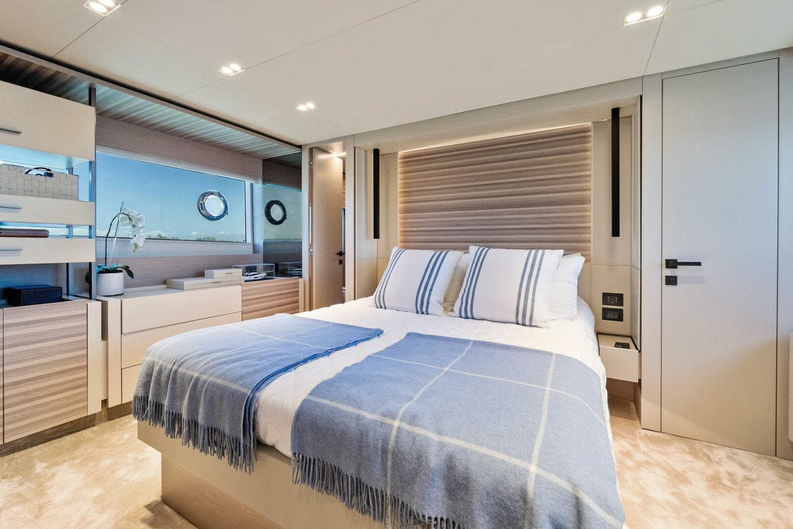 2023 Ferretti Yachts 670 — photo 66