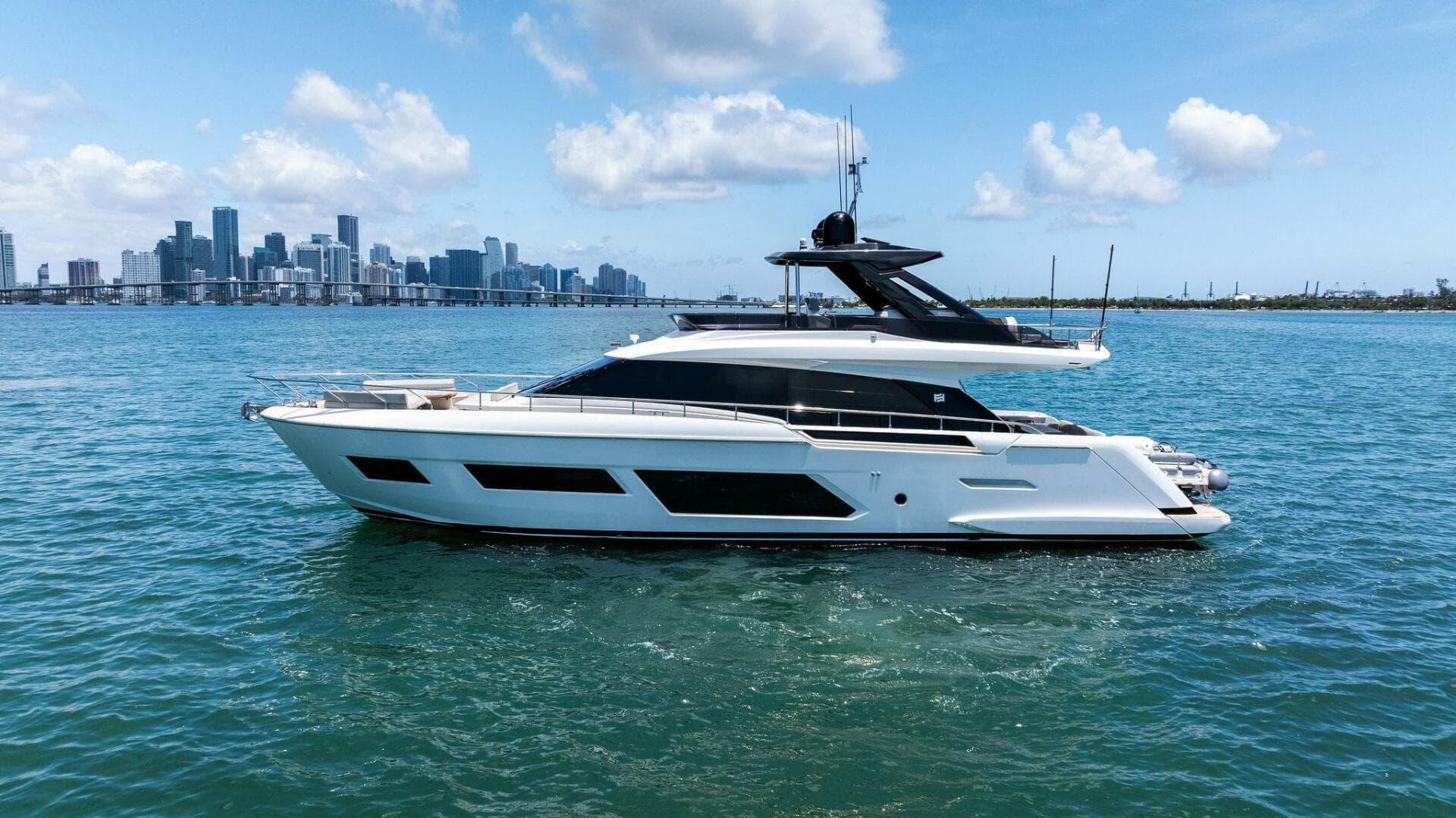 2023 Ferretti Yachts 670 — photo 23