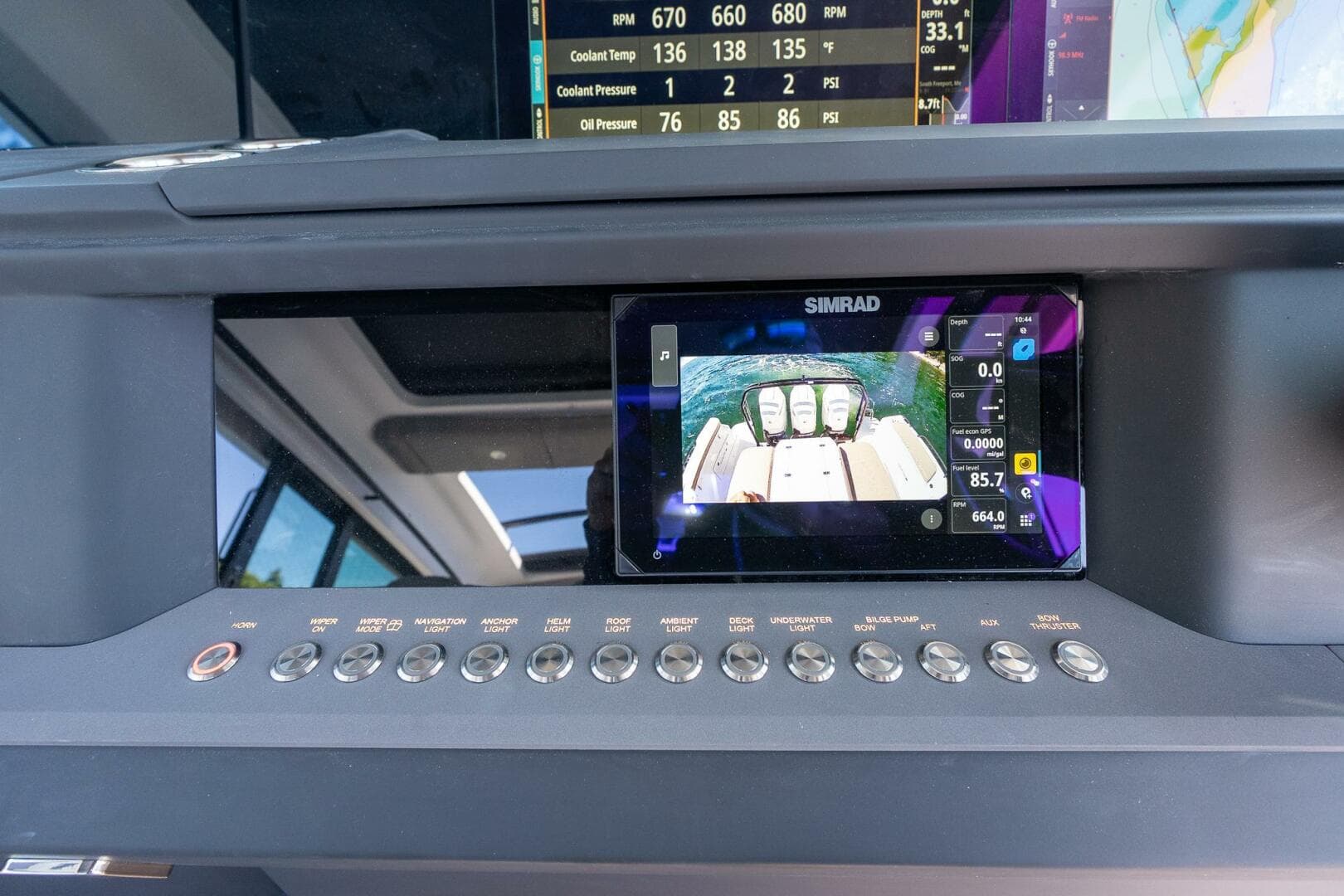 2025 Axopar Cross Cabin — photo 47