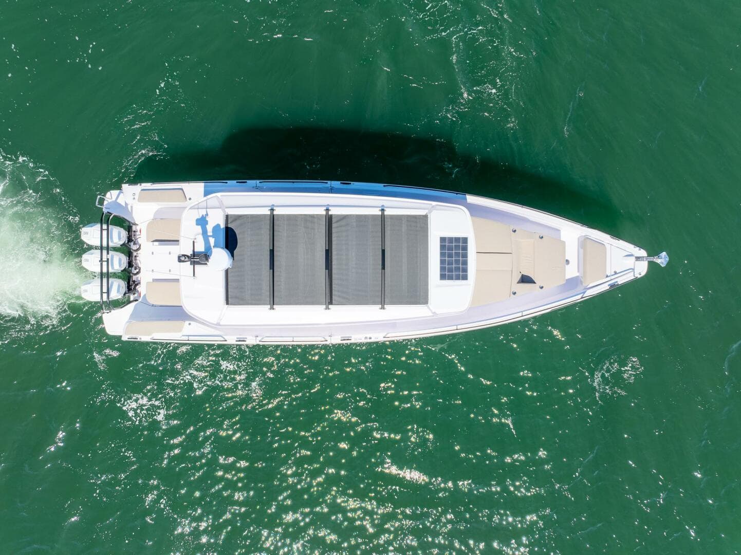 2025 Axopar Cross Cabin — photo 5