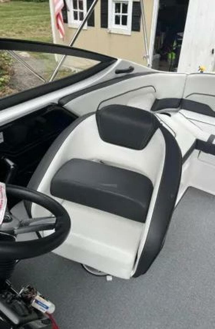 2018 Yamaha Boats SX 210 — photo 7