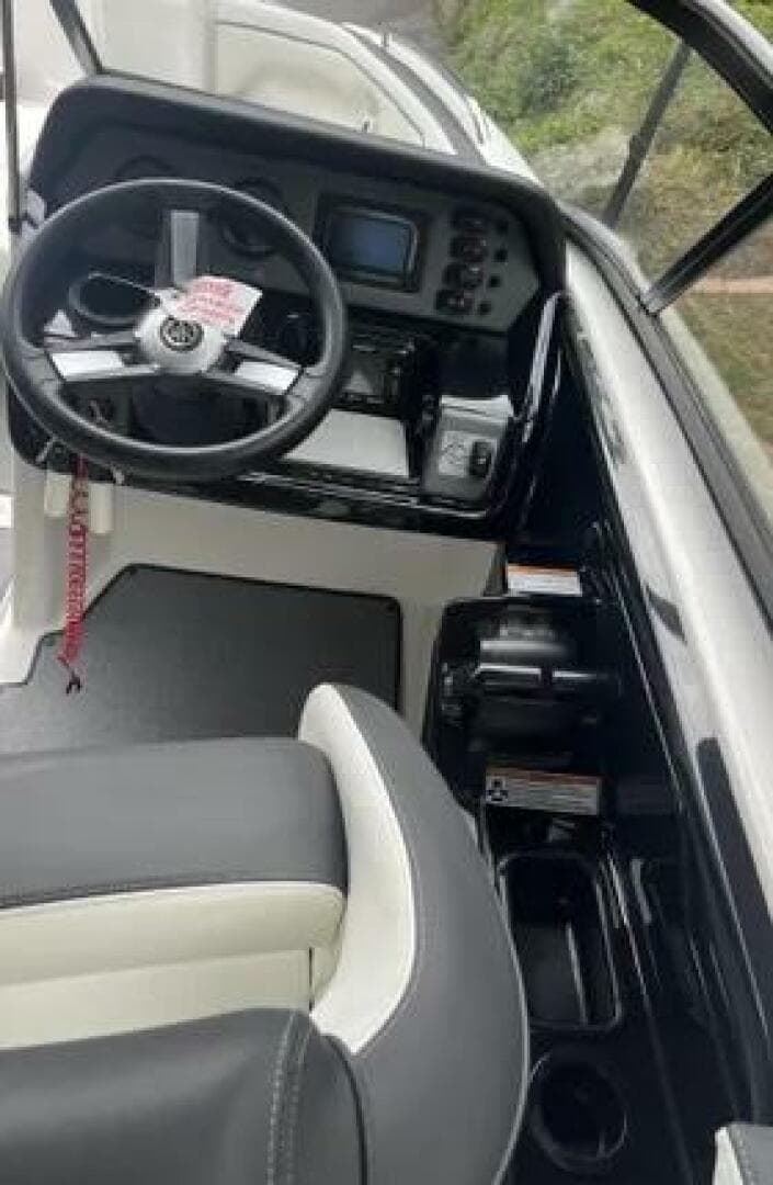 2018 Yamaha Boats SX 210 — photo 8