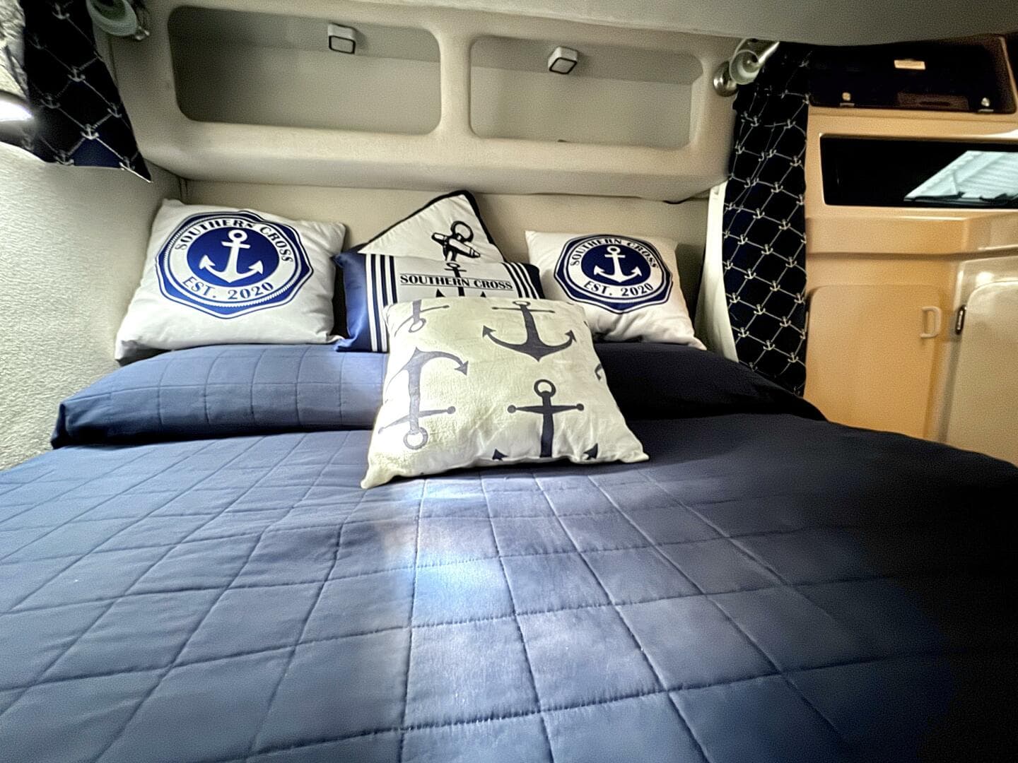 1994 Chaparral Signature 27 Cabin Cruiser — photo 63