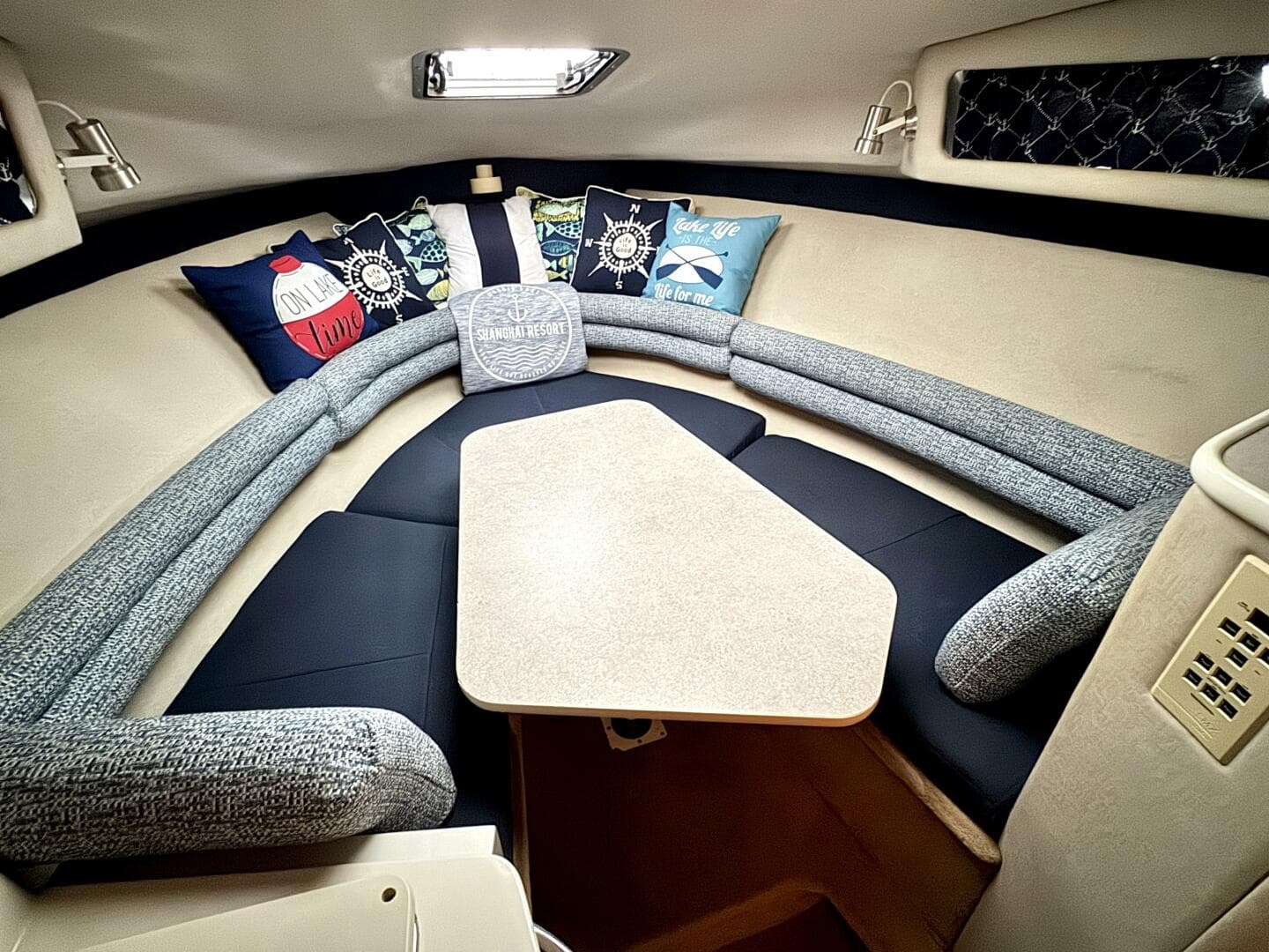 1994 Chaparral Signature 27 Cabin Cruiser — photo 55