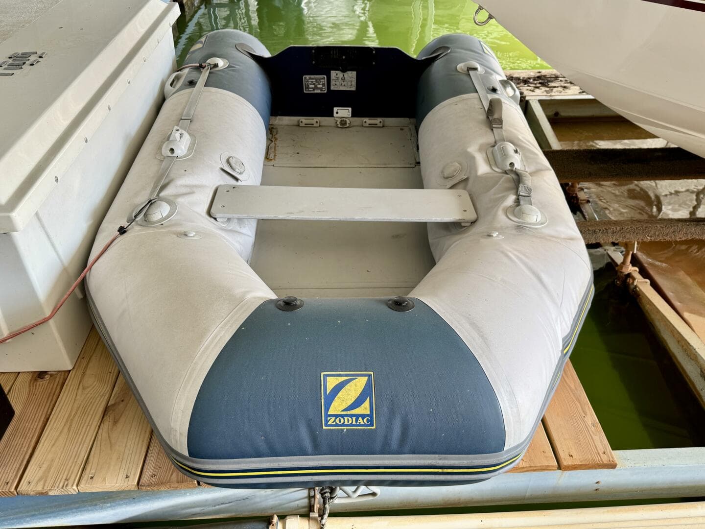 1994 Chaparral Signature 27 Cabin Cruiser — photo 257