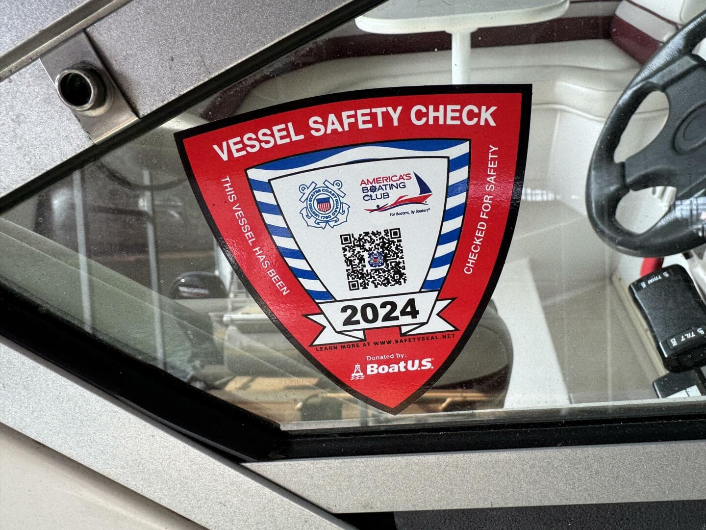 1994 Chaparral Signature 27 Cabin Cruiser — photo 259